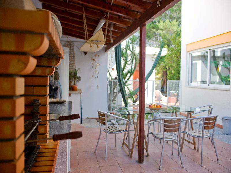 Carcavelos Surf House Екстериор снимка