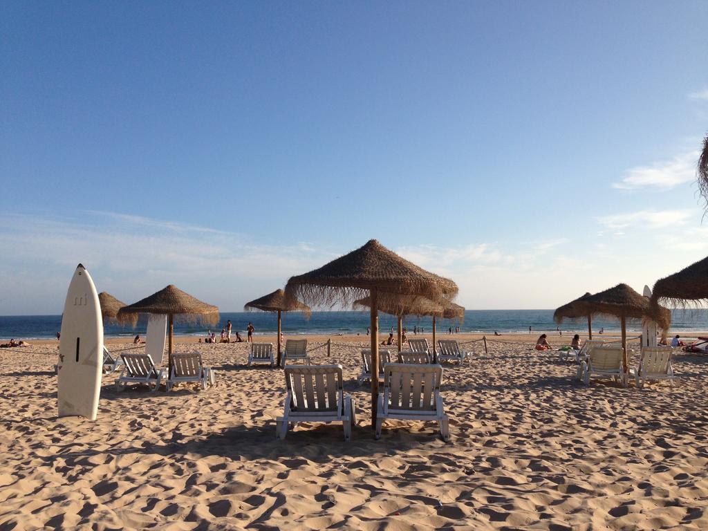 Carcavelos Surf House Екстериор снимка